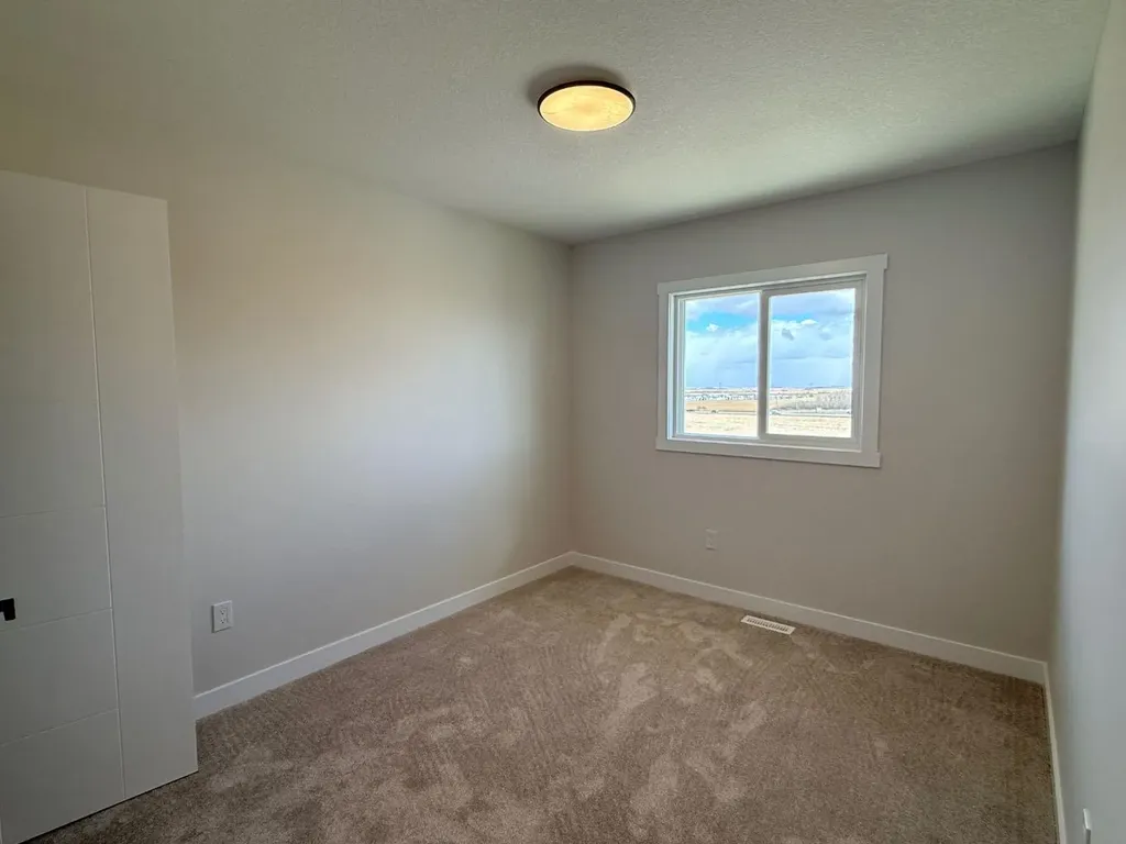1927 Mccaskill Drive Crossfield AB T0M 0S0