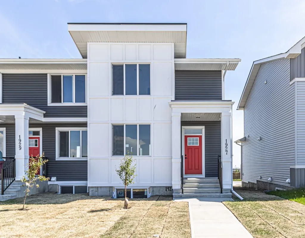 1927 Mccaskill Drive Crossfield AB T0M 0S0