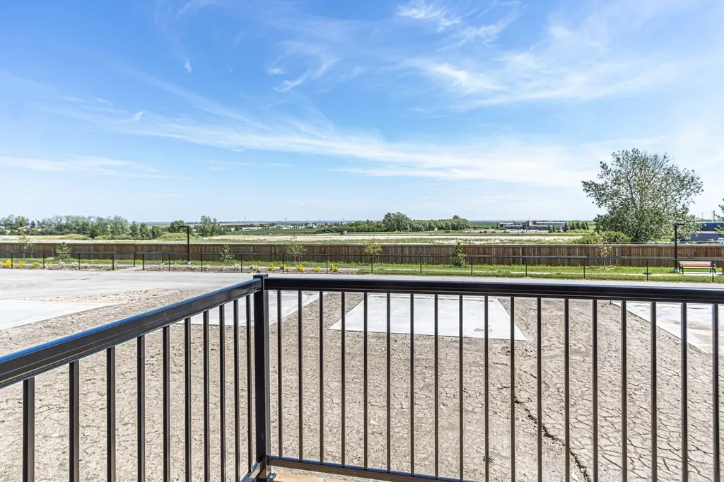 1927 Mccaskill Drive Crossfield AB T0M 0S0