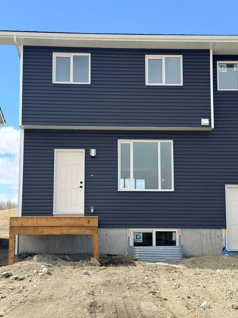1927 Mccaskill Drive Crossfield AB T0M 0S0