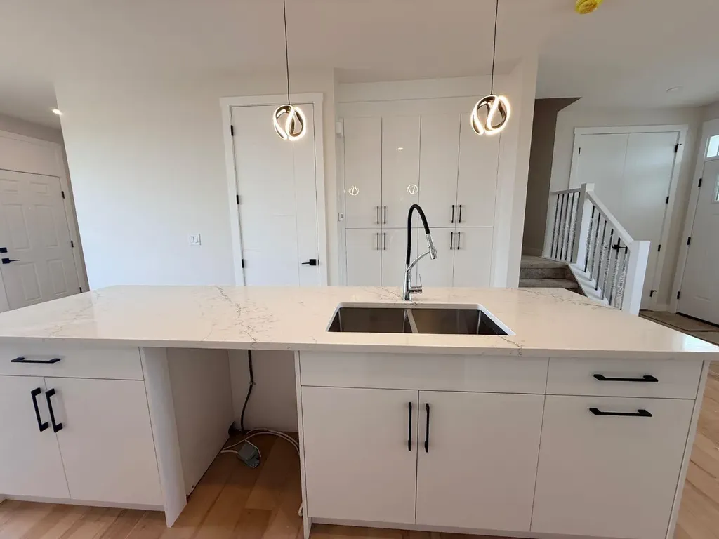 1927 Mccaskill Drive Crossfield AB T0M 0S0