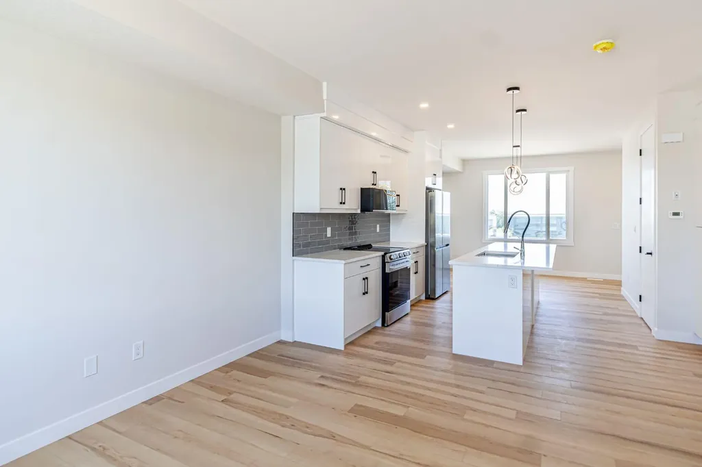 1927 Mccaskill Drive Crossfield AB T0M 0S0