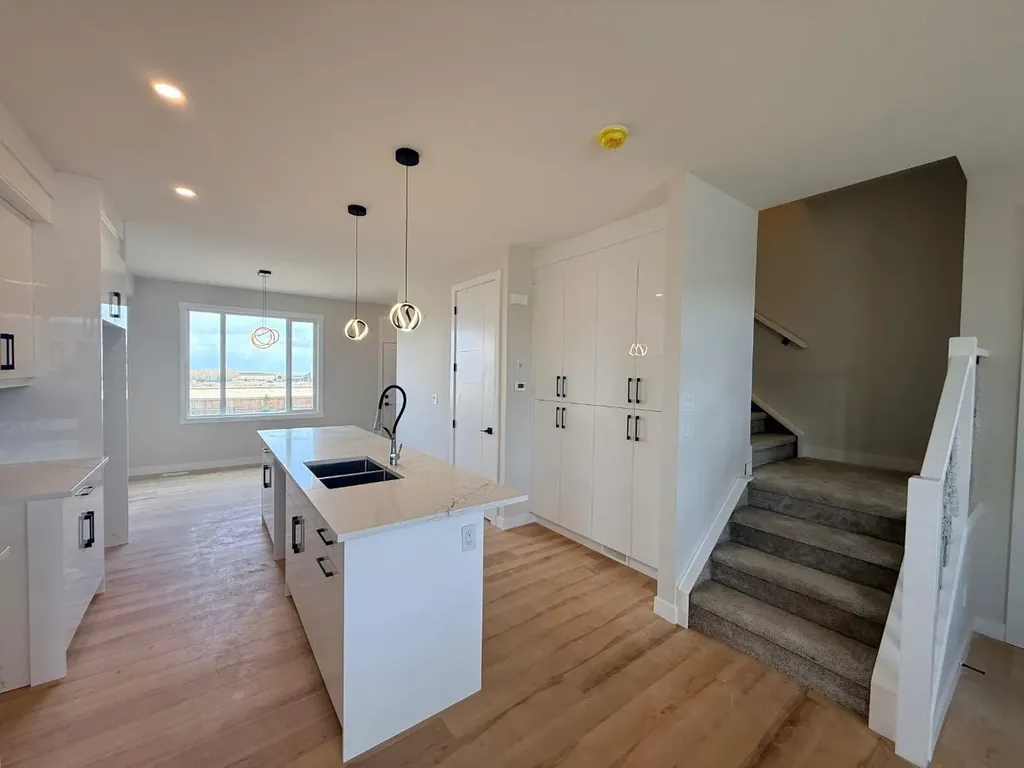 1927 Mccaskill Drive Crossfield AB T0M 0S0