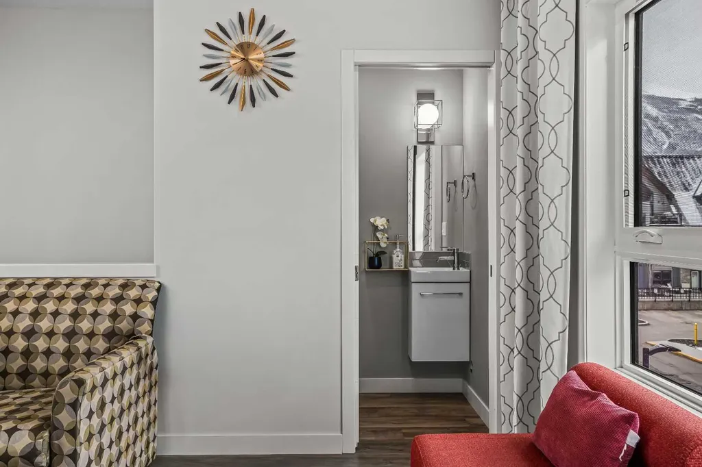 105 Kananaskis Way Canmore AB T1W 1N7