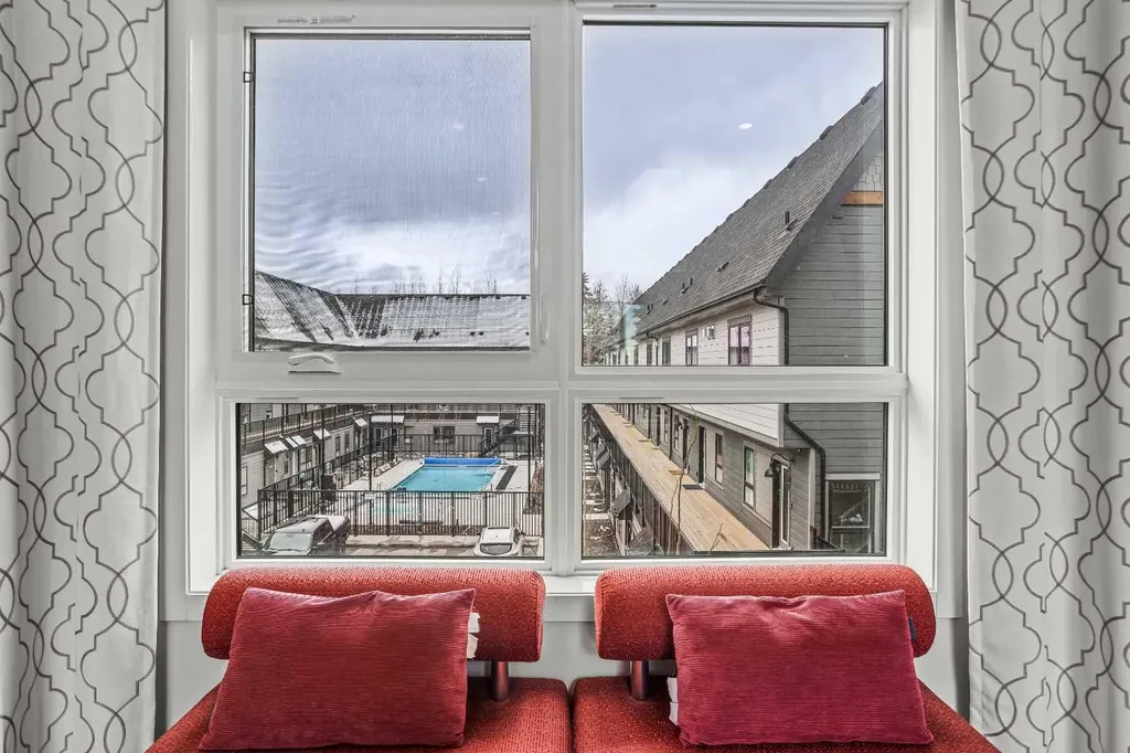 105 Kananaskis Way Canmore AB T1W 1N7
