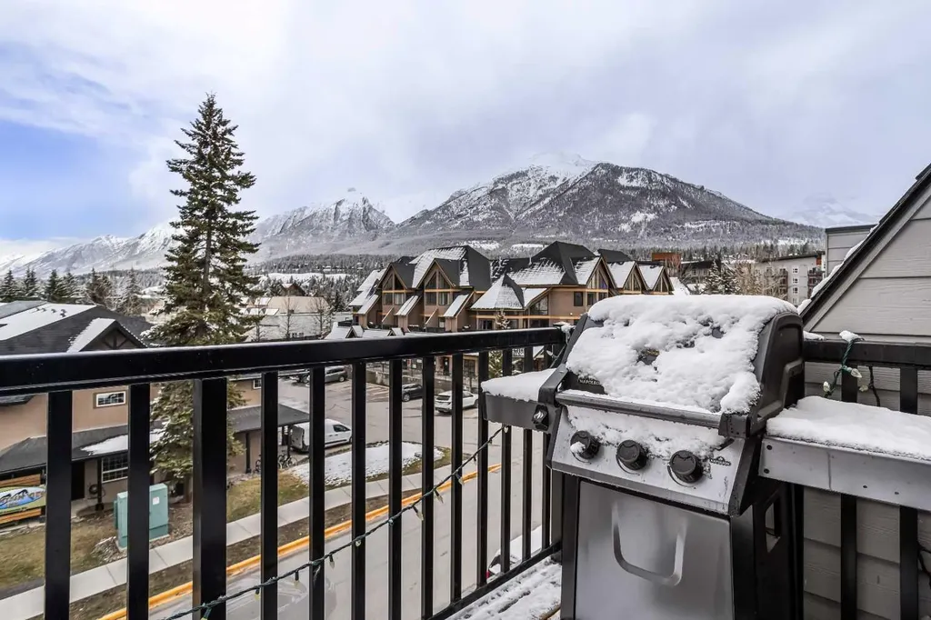 105 Kananaskis Way Canmore AB T1W 1N7