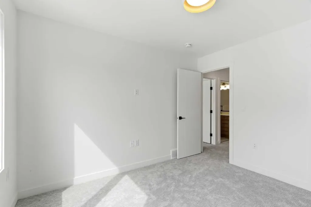 2119 Mackay Road NW Calgary AB T3B 1C9