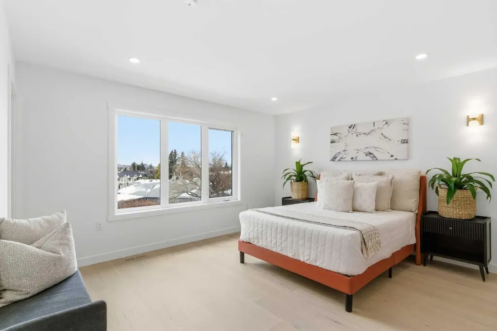 2119 Mackay Road NW Calgary AB T3B 1C9