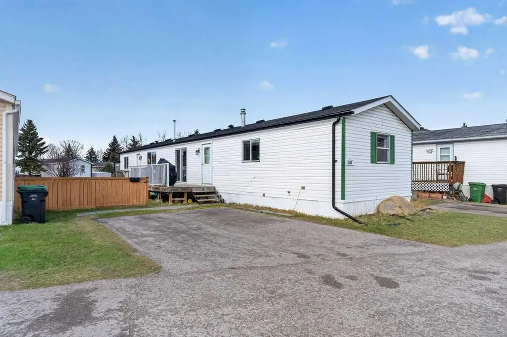 3223 83 Street NW Calgary AB T2B 5N7
