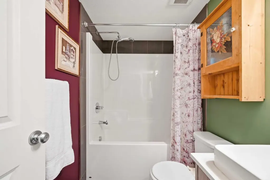 302 Skyview Ranch Drive NE Calgary AB T3N 0P5