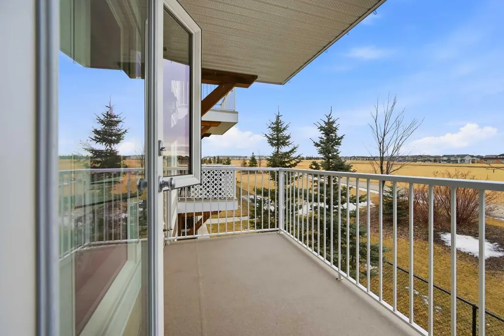 302 Skyview Ranch Drive NE Calgary AB T3N 0P5