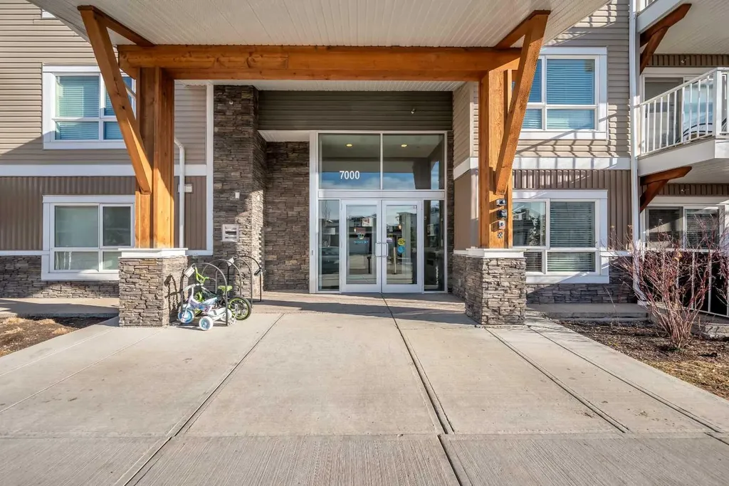 302 Skyview Ranch Drive NE Calgary AB T3N 0P5