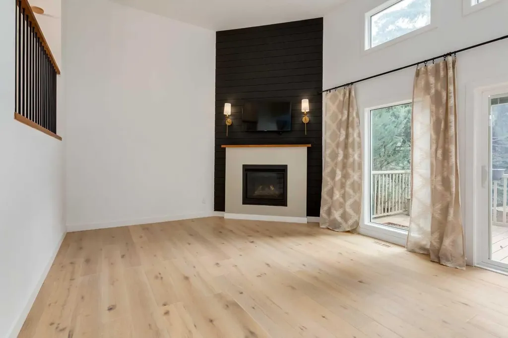 256 Point Mckay Terrace NW Calgary AB T3B 4V6