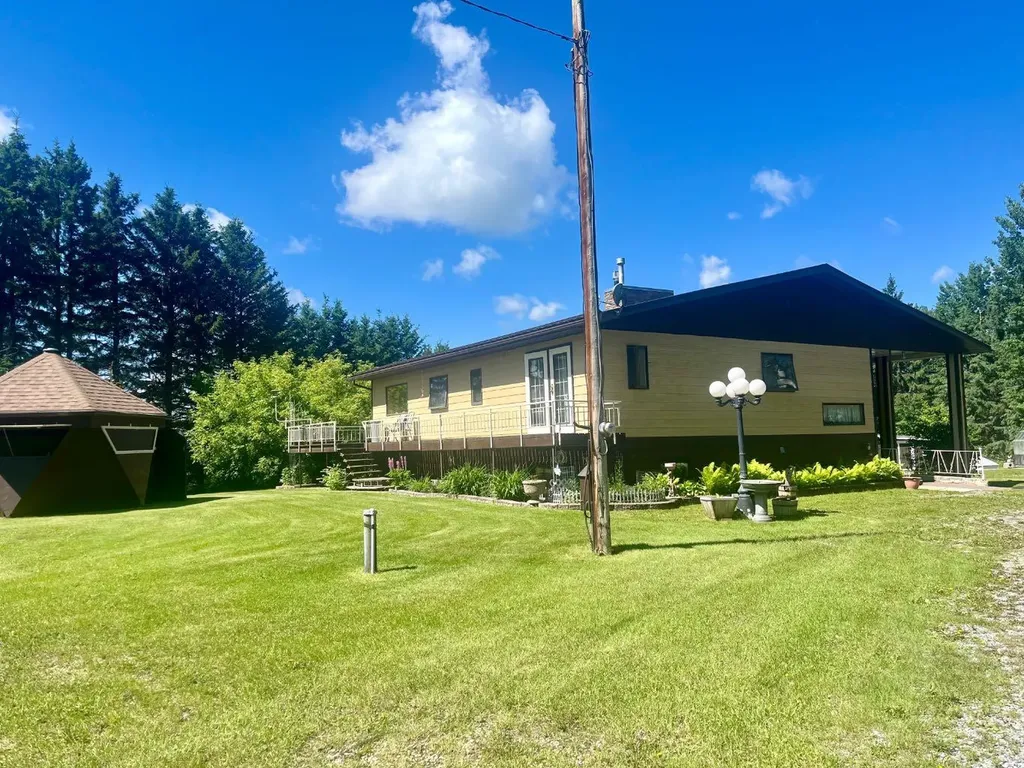 385060 Range Road 5-4 Rural Clearwater County AB T0M 0C0