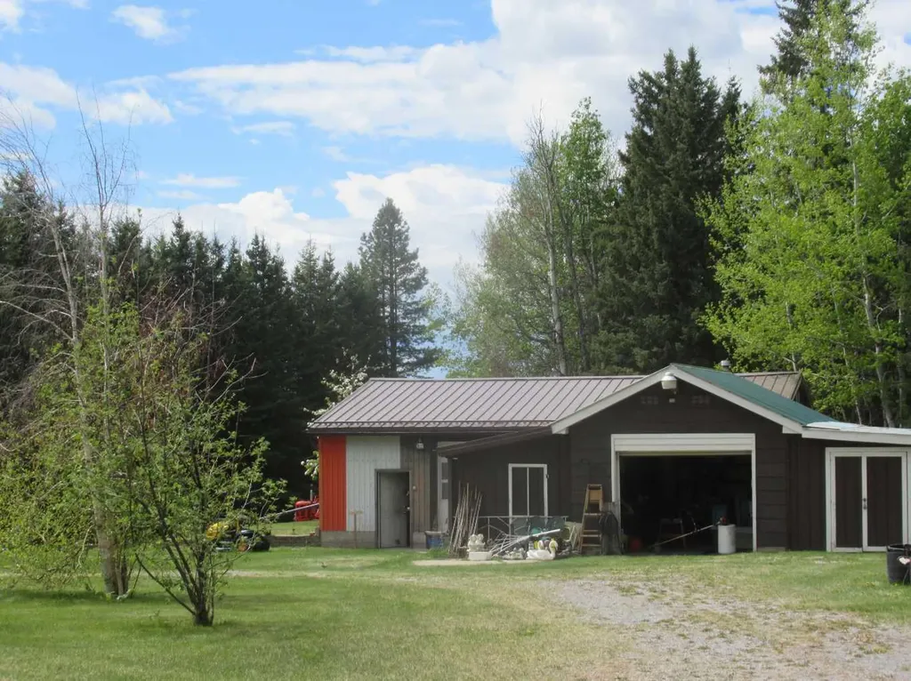385060 Range Road 5-4 Rural Clearwater County AB T0M 0C0