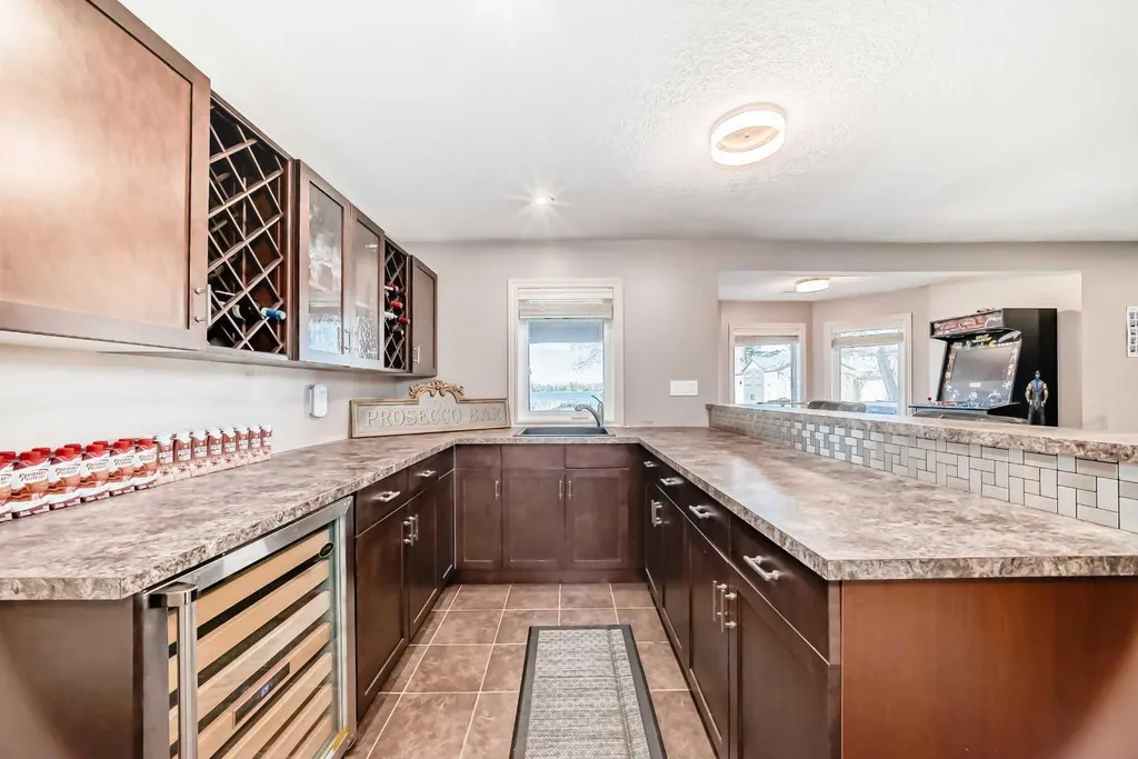 291 East Chestermere Drive Chestermere AB T1X 1A2