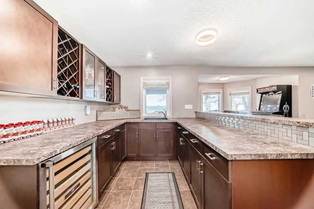291 East Chestermere Drive Chestermere AB T1X 1A2
