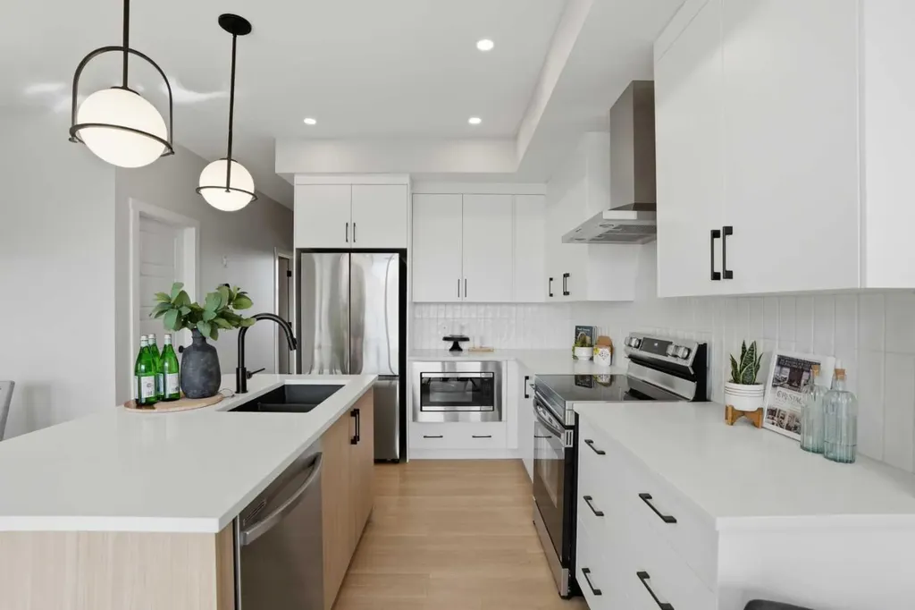 21 Wild Rose Way SE Calgary AB T3M 4A2