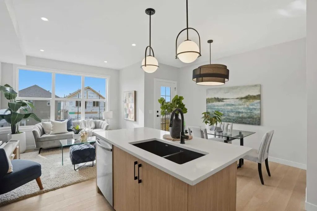 21 Wild Rose Way SE Calgary AB T3M 4A2