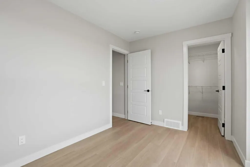 21 Wild Rose Way SE Calgary AB T3M 4A2