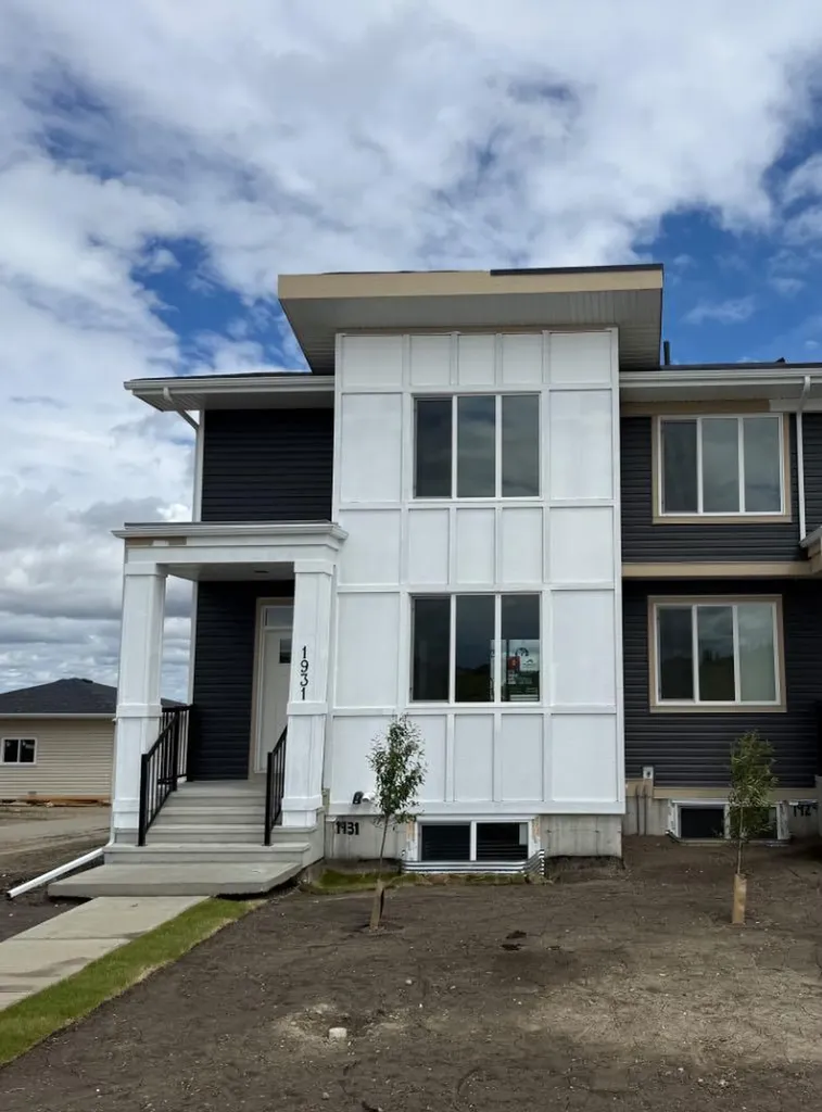 1931 Mccaskill Drive Crossfield AB T0M 0S0