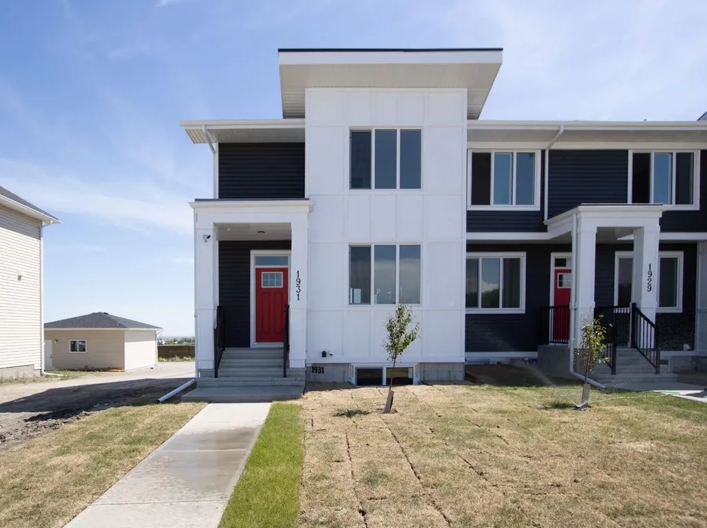 1931 Mccaskill Drive Crossfield AB T0M 0S0