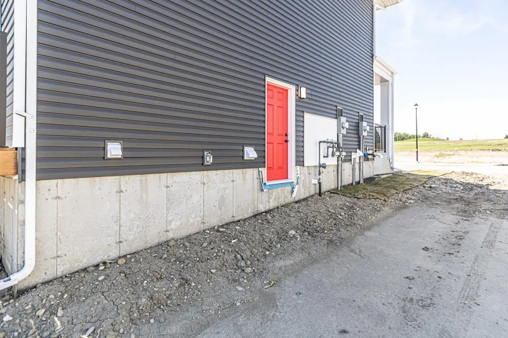 1931 Mccaskill Drive Crossfield AB T0M 0S0