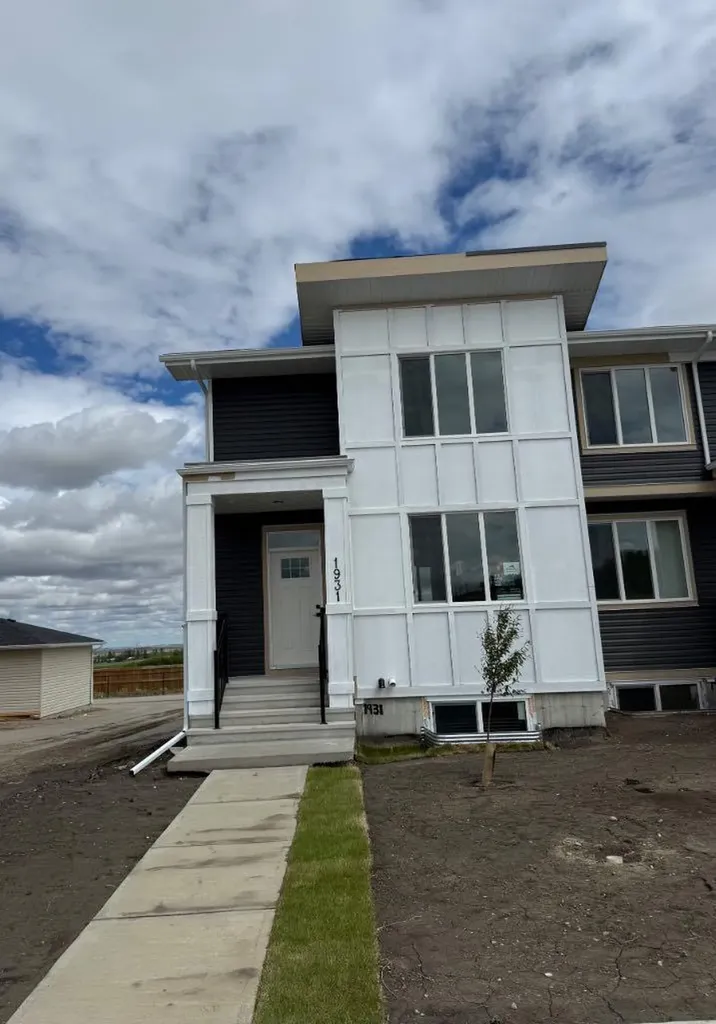 1931 Mccaskill Drive Crossfield AB T0M 0S0