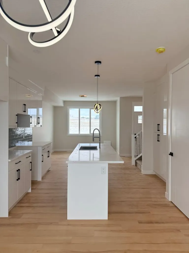 1931 Mccaskill Drive Crossfield AB T0M 0S0