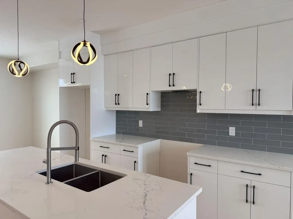 1931 Mccaskill Drive Crossfield AB T0M 0S0