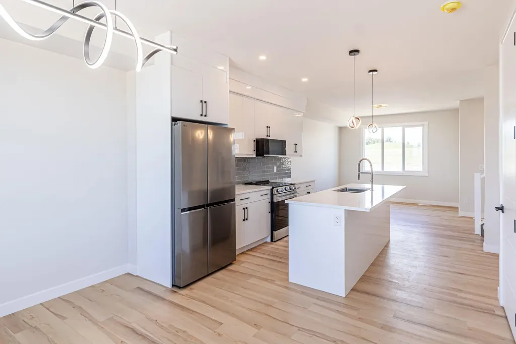 1931 Mccaskill Drive Crossfield AB T0M 0S0