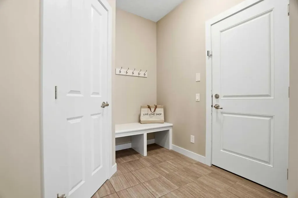96 Drake Landing Heights Okotoks AB T1S 0M8