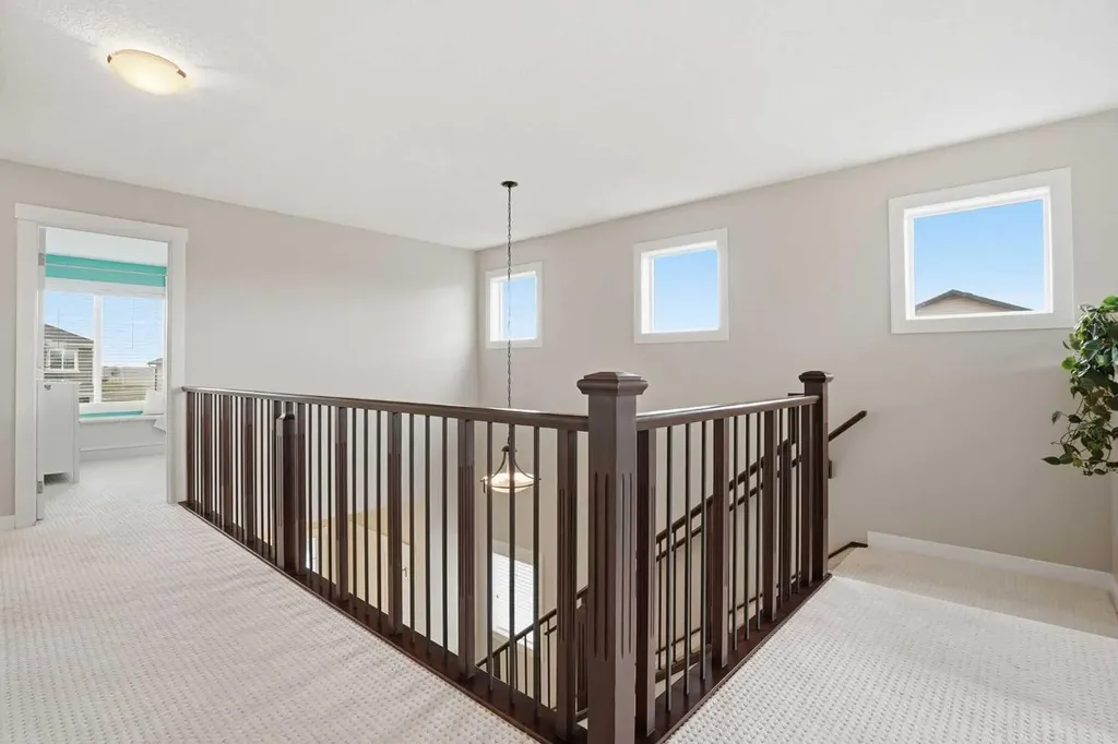 96 Drake Landing Heights Okotoks AB T1S 0M8