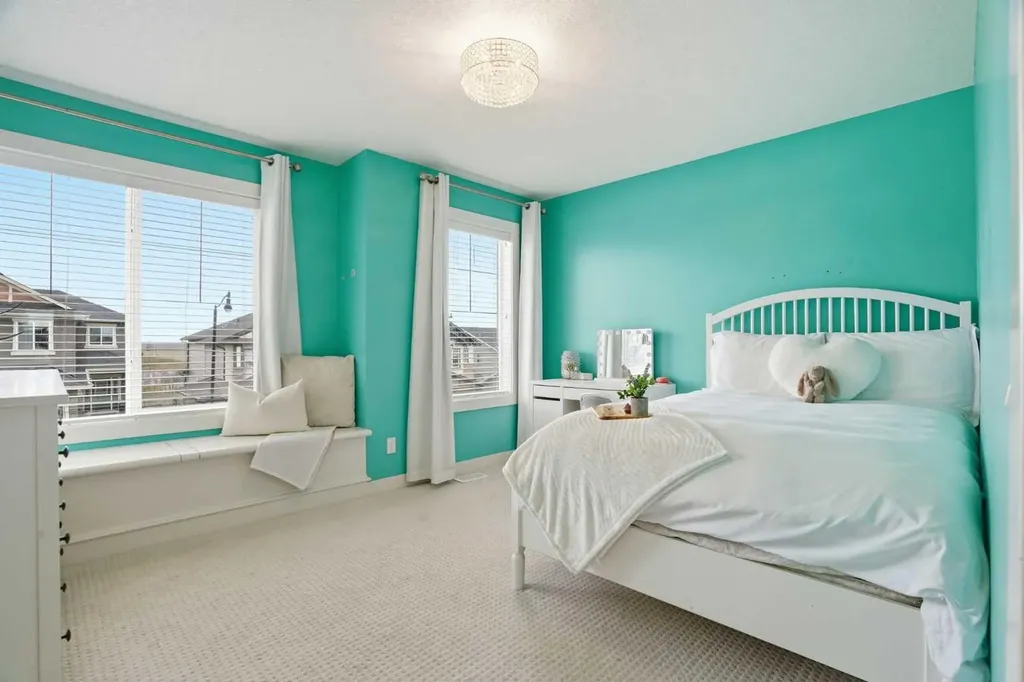 96 Drake Landing Heights Okotoks AB T1S 0M8