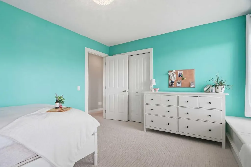 96 Drake Landing Heights Okotoks AB T1S 0M8