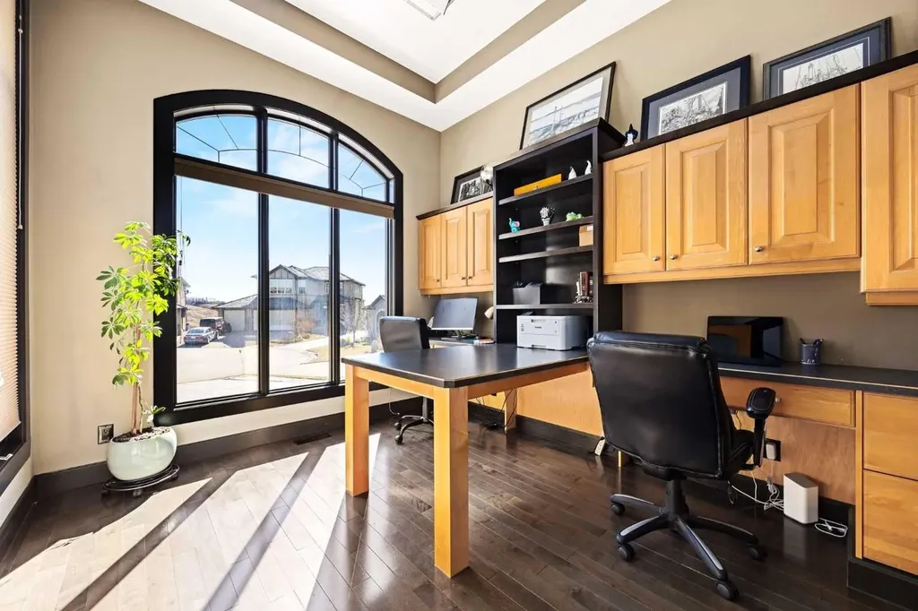 212 Gleneagles Estates Lane Cochrane AB T4C 2H9