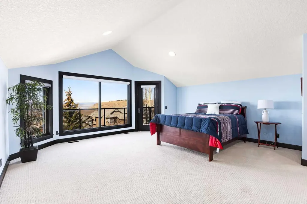 212 Gleneagles Estates Lane Cochrane AB T4C 2H9
