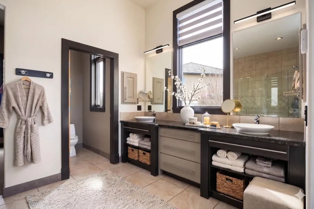 212 Gleneagles Estates Lane Cochrane AB T4C 2H9