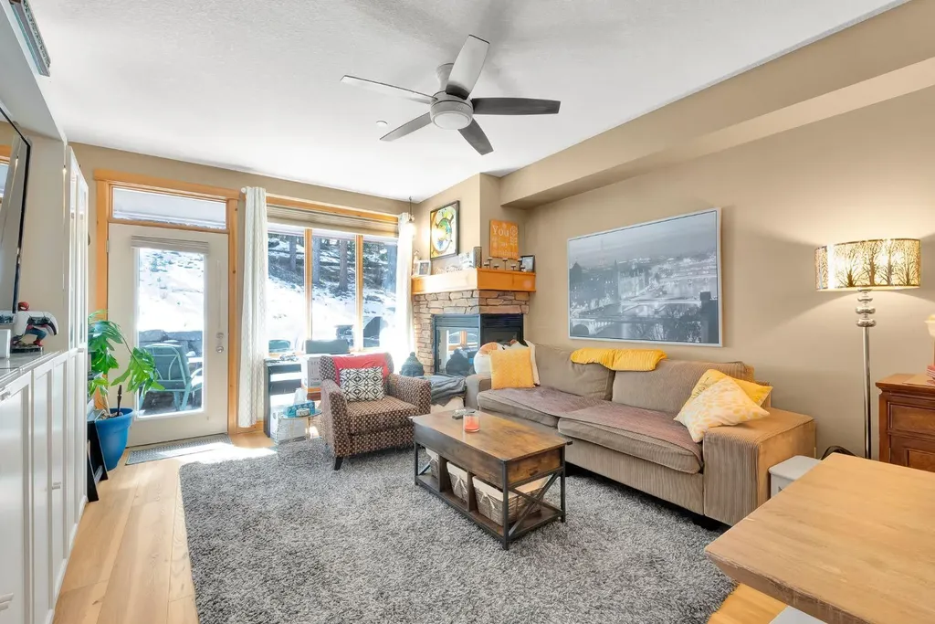 107 Armstrong Place Canmore AB T1W3M1