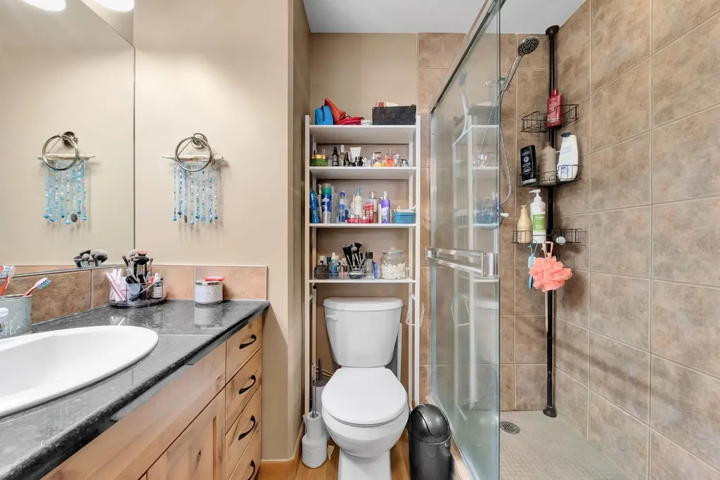 107 Armstrong Place Canmore AB T1W3M1