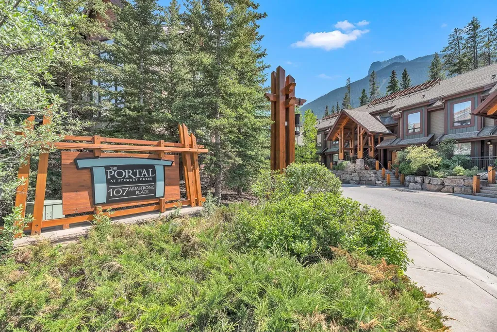 107 Armstrong Place Canmore AB T1W3M1