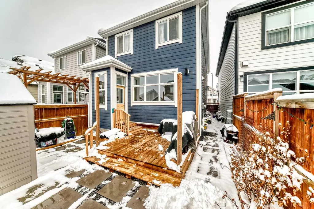 355 Masters Row SE Calgary AB T3M2T7