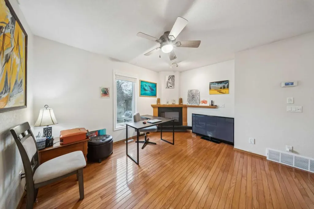 26 Quigley Drive Cochrane AB T4C 1M2