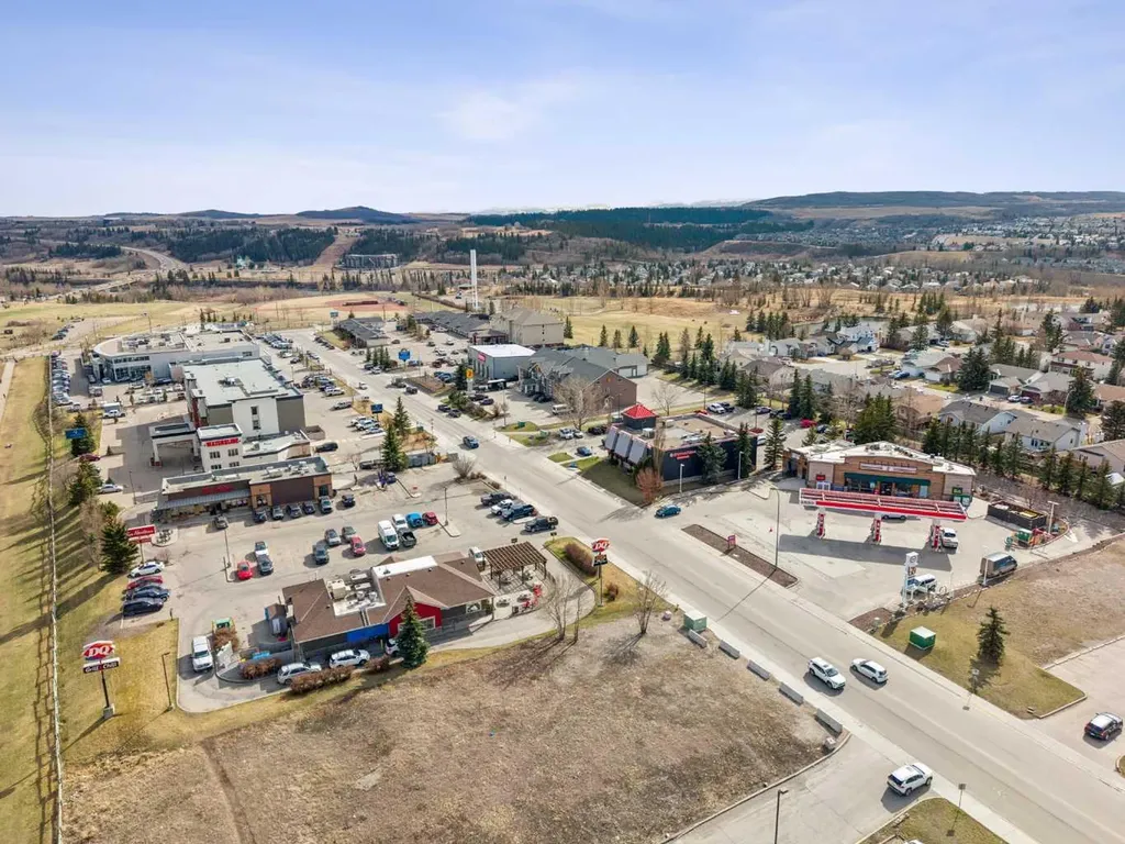 26 Quigley Drive Cochrane AB T4C 1M2
