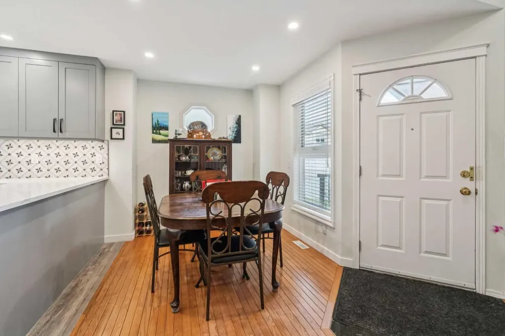 26 Quigley Drive Cochrane AB T4C 1M2