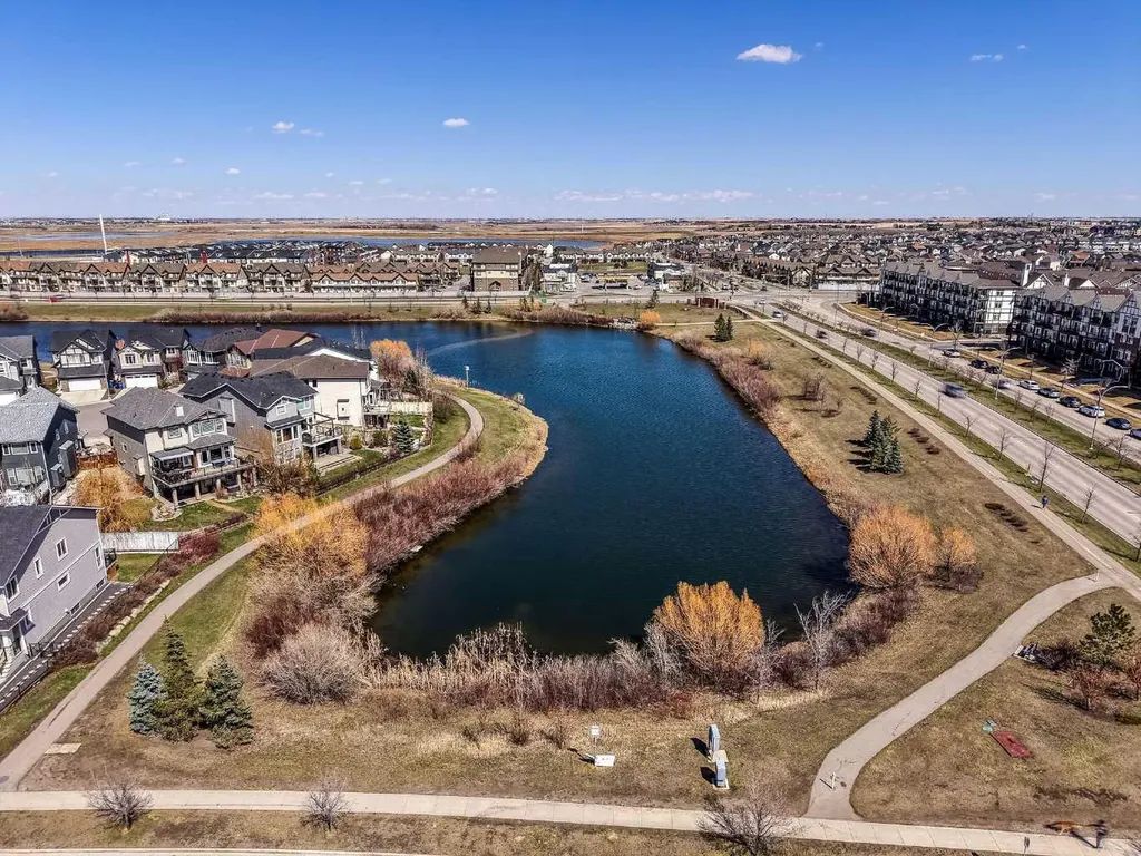 6603 New Brighton Avenue SE Calgary AB T2Z 5E5