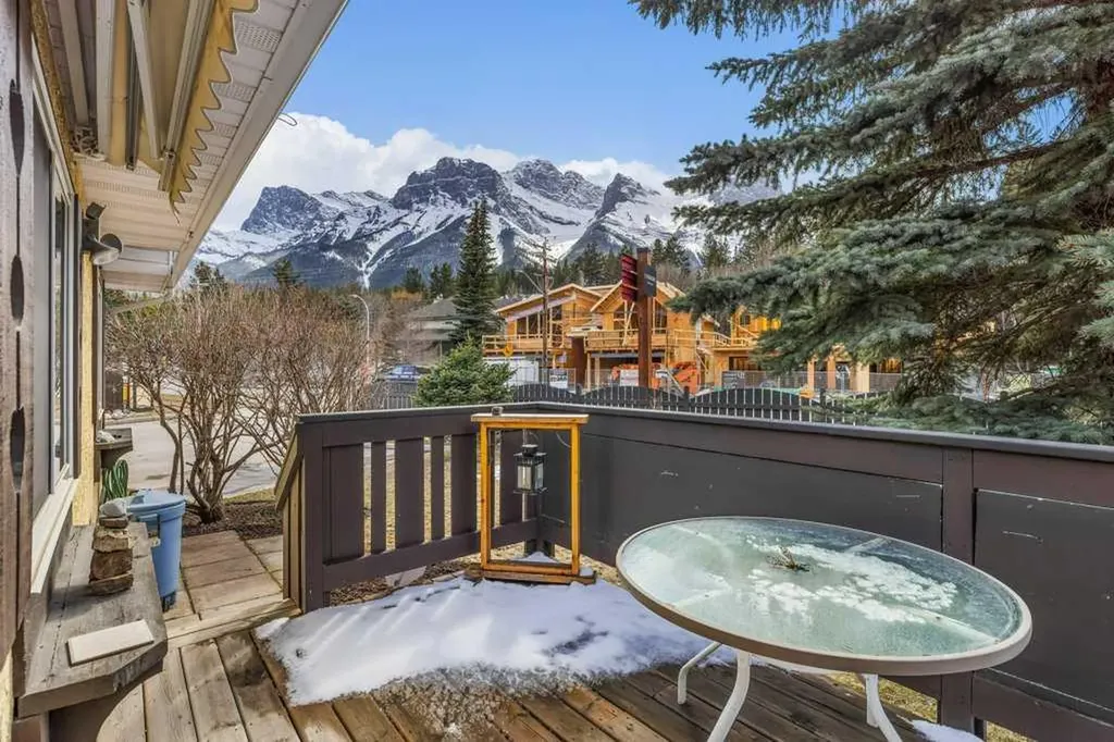 216 Three Sisters Drive Canmore AB T1W 2M2