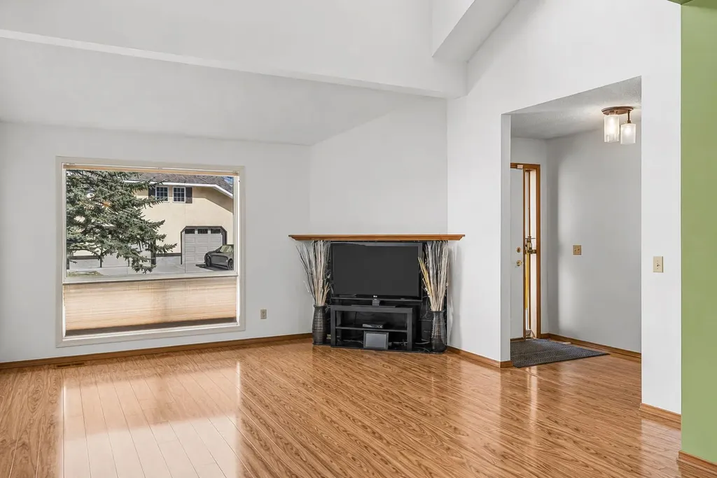 216 Three Sisters Drive Canmore AB T1W 2M2