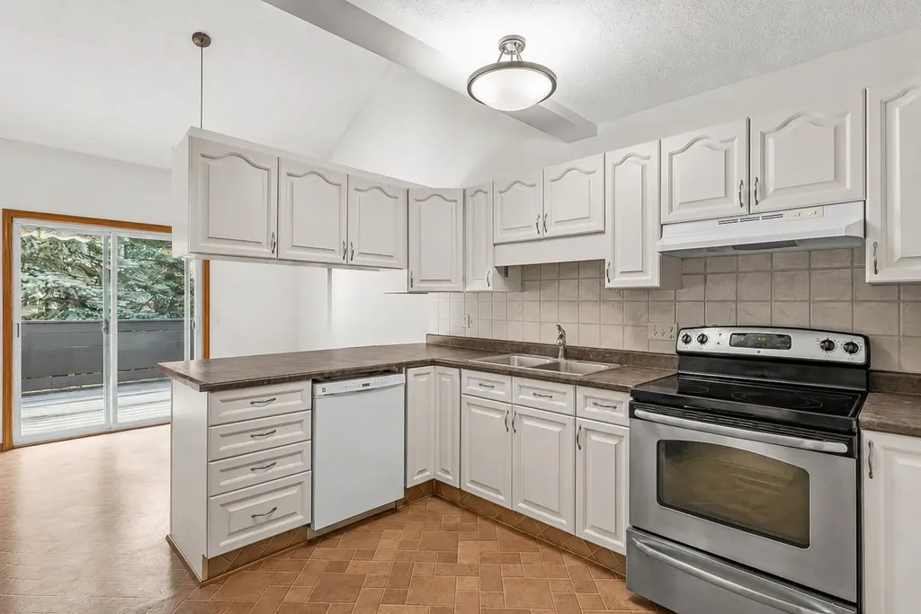 216 Three Sisters Drive Canmore AB T1W 2M2