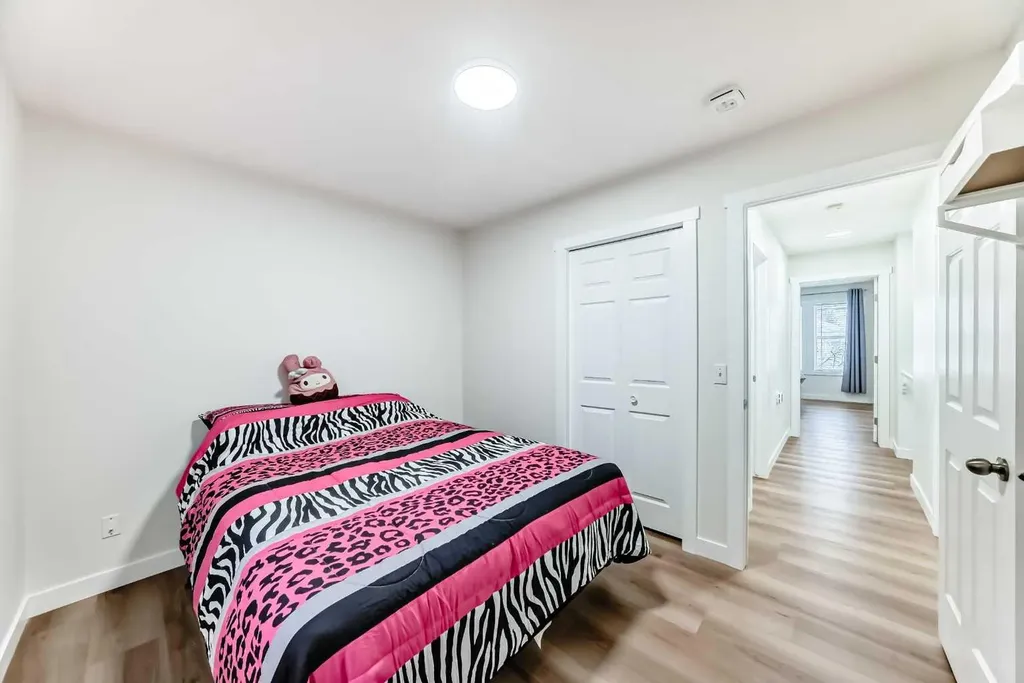 170 Country Hills Heights Calgary AB T3K 5C6